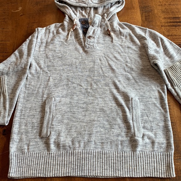 H&M Sweater - Picture 3 of 13